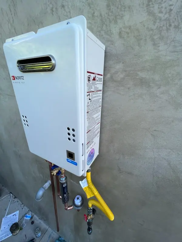 Tankless water heater installation for Greenfield homes